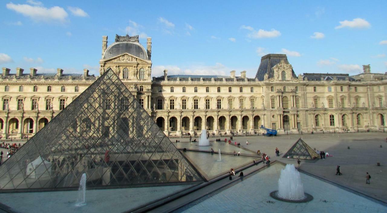Love Nest In Saint-Michel Paris Eksteriør bilde